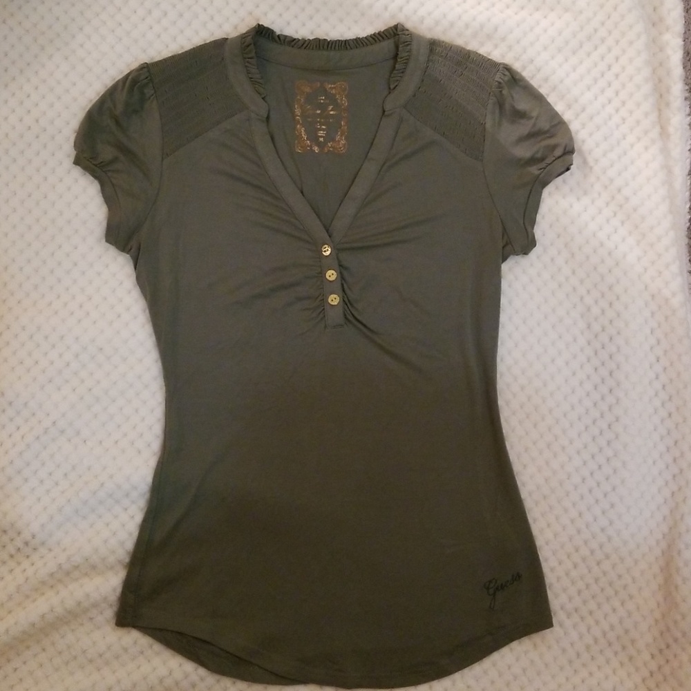 Guess camo green blouse